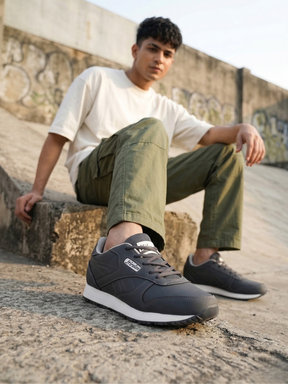 Sports Shoes