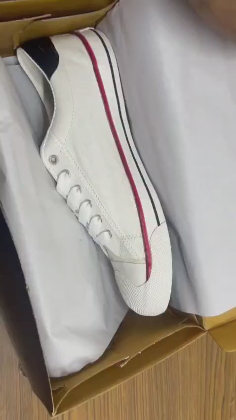 sneakeer white .mp4